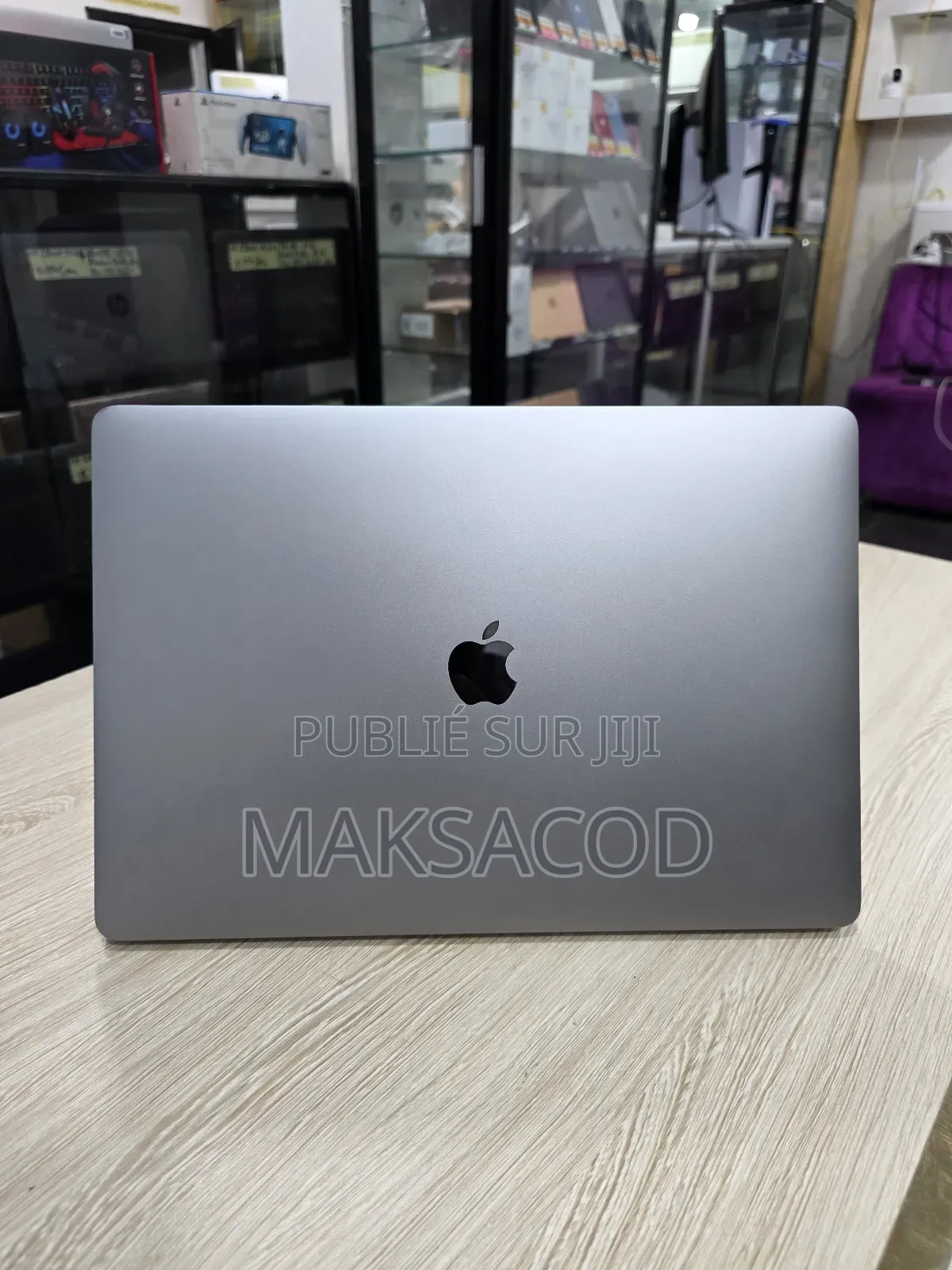 Ordinateur Portable Apple MacBook Pro 2017 16GB Intel Core I7 SSD 512GB