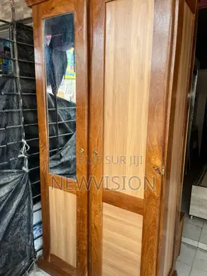 Photo - Armoire 2 Battants en Bois Massif