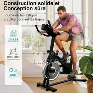 Photo - Vélo D'appartement Professionnel Avec Volant, Écran Lcd.