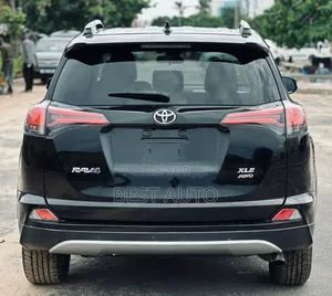 Toyota RAV4 2018 Black