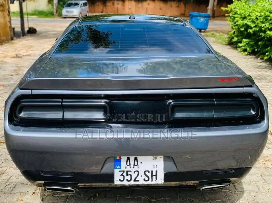 Dodge Challenger SRT Hellcat RWD 2017 Gris