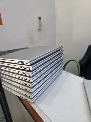 New Ordinateur Portable HP EliteBook 830 G8 32GB Intel Core I7 SSD 1T