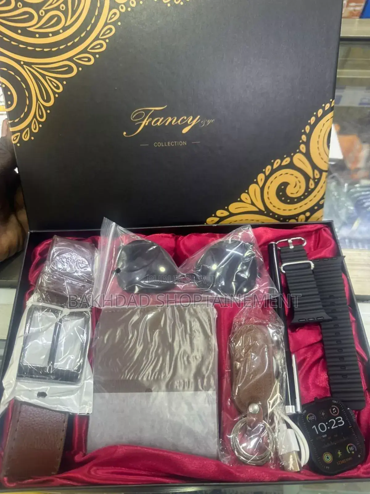 Coffret Cadeau Élégance Noire – 6 Accessoires Premium Pour Homme