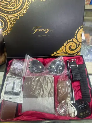 Coffret Cadeau Élégance Noire – 6 Accessoires Premium Pour Homme