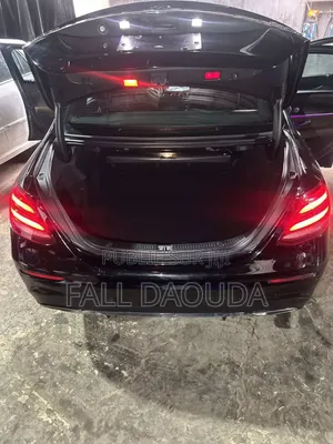 Mercedes-Benz E300 2017 Black