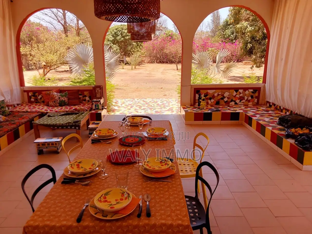 Terrain Avec Cases À Vendre À Warang Sénégal