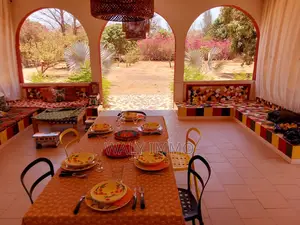 Terrain Avec Cases À Vendre À Warang Sénégal