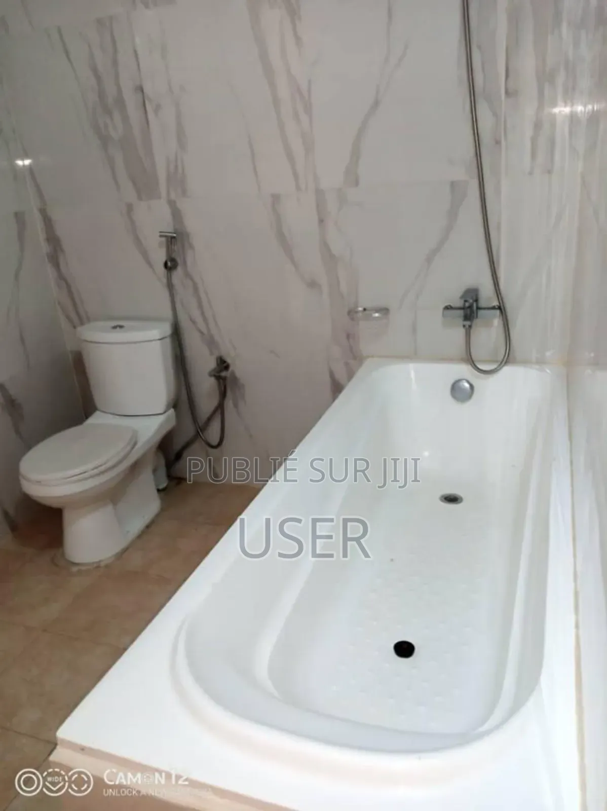 3chbre Duplex dans Cisco, Almadies à Vendre