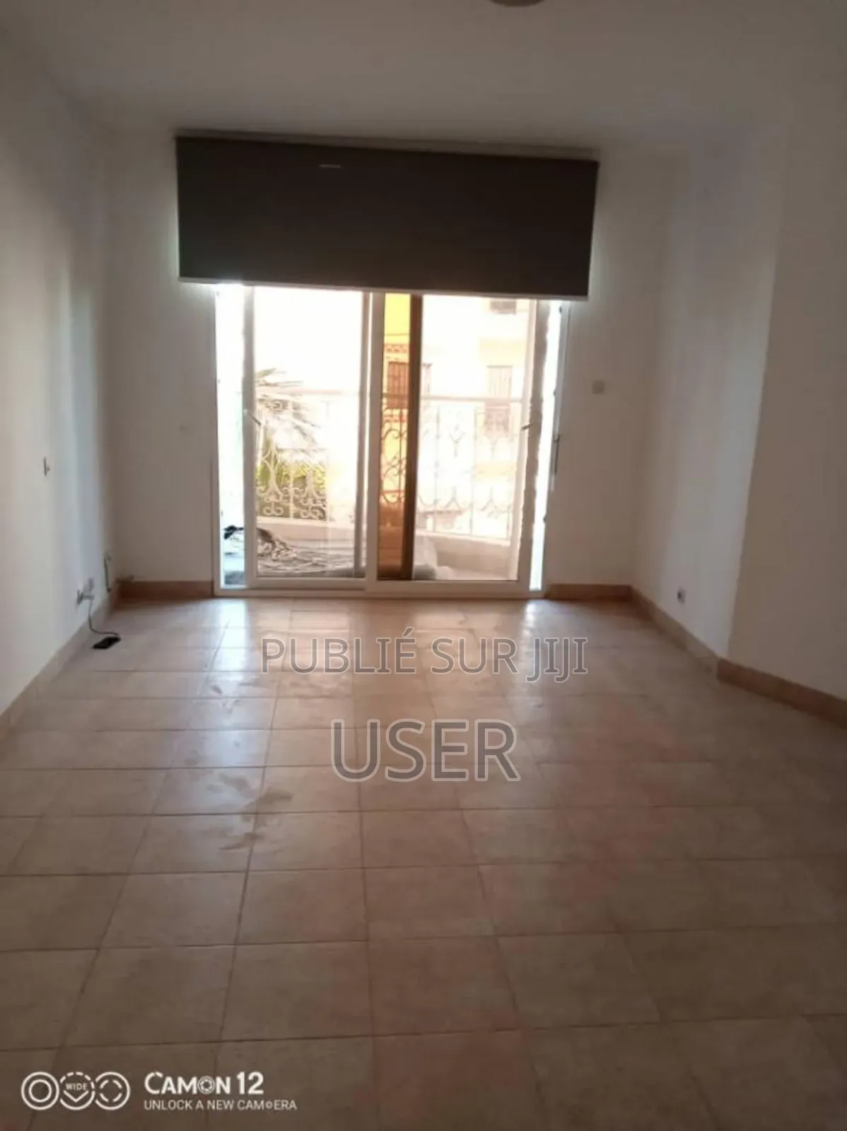 3chbre Duplex dans Cisco, Almadies à Vendre