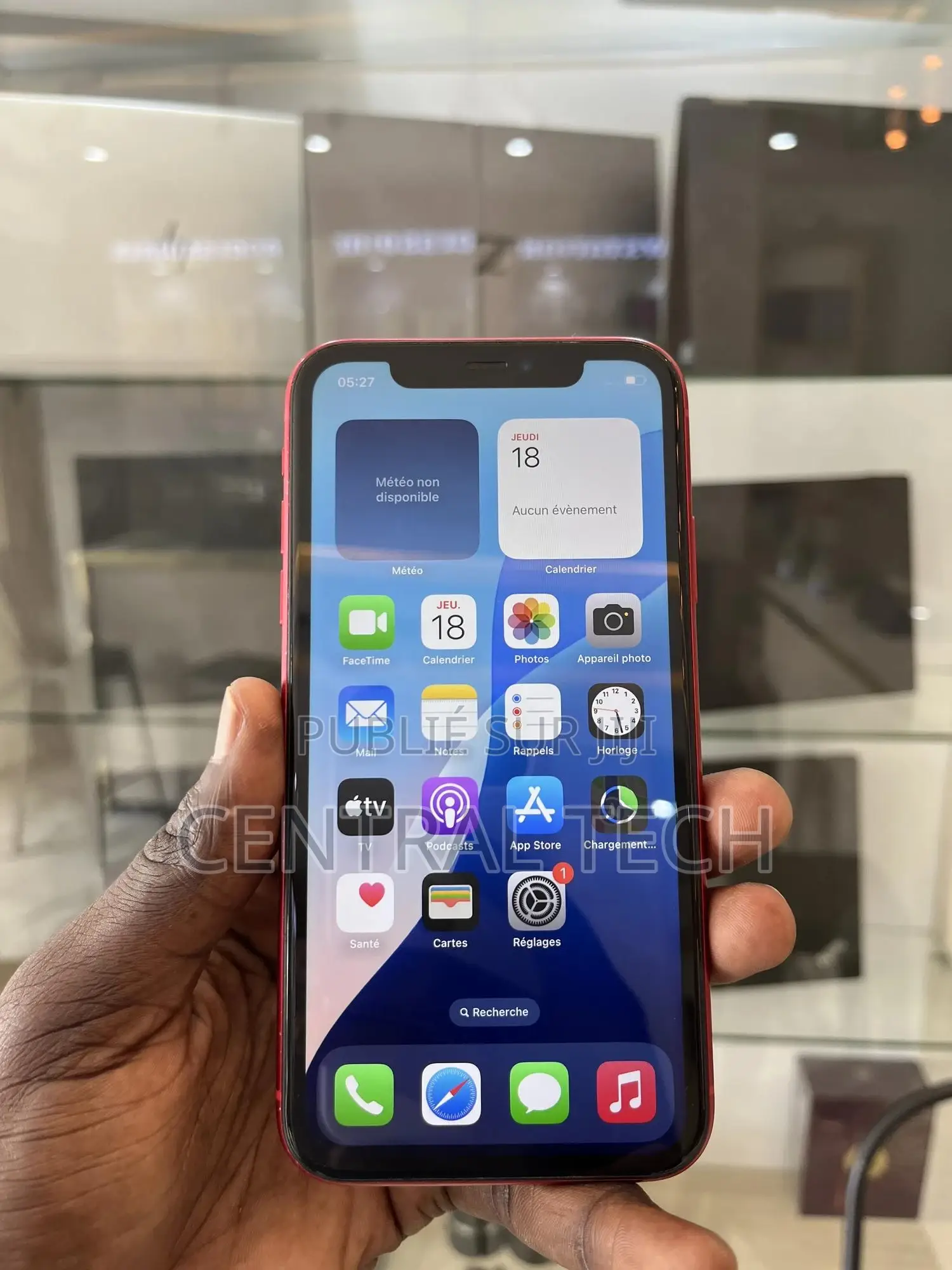 New Apple iPhone 11 64 GB Rouge