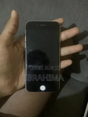 Photo - Apple iPhone 7 128 GB Gris