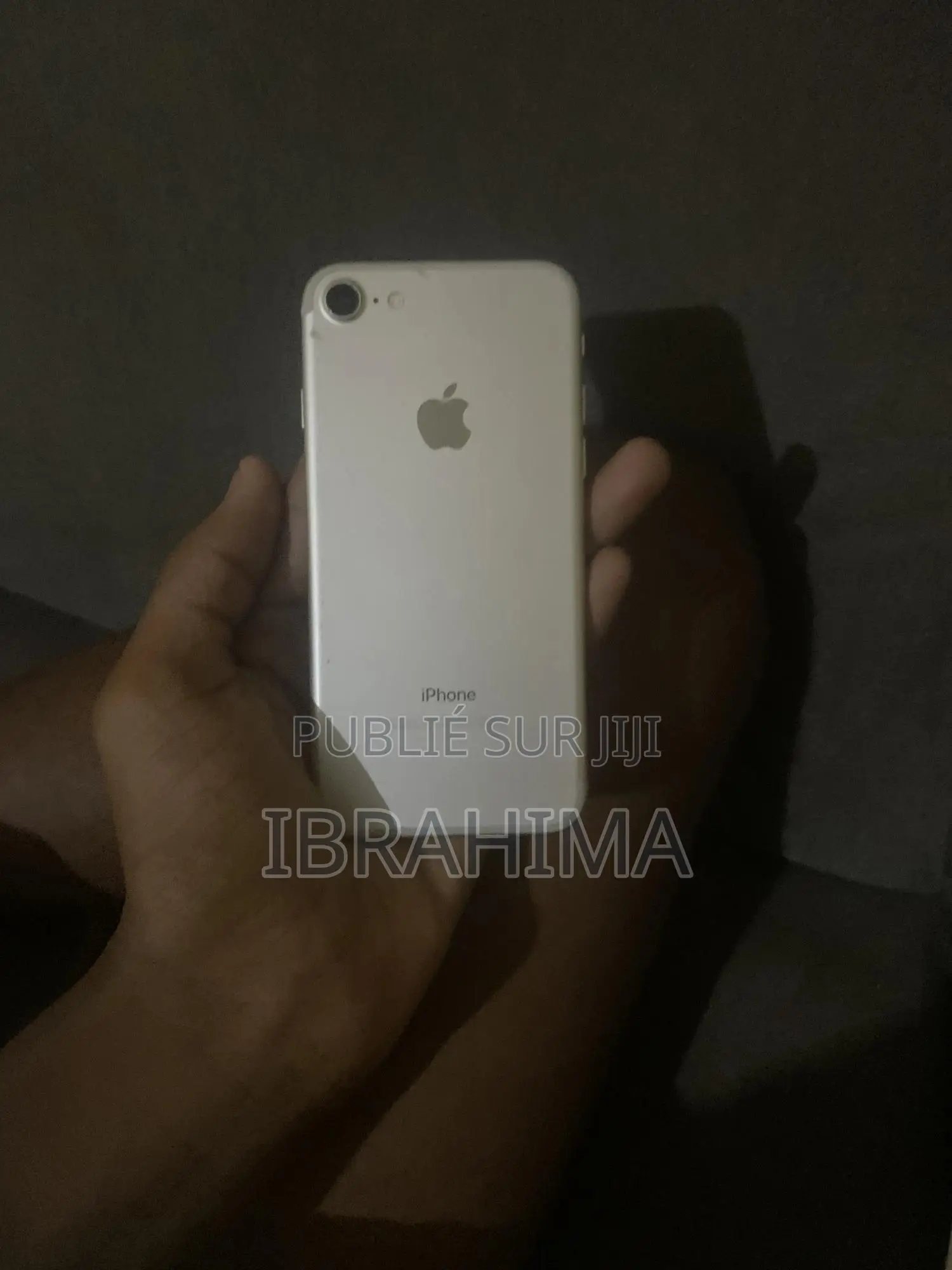 Apple iPhone 7 128 GB Gris
