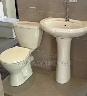 Chaise Anglais Et Lavabo Avec Accessoires Ensemble