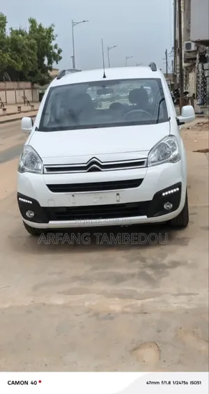 Photo - Citroen C35 2017 Blanc