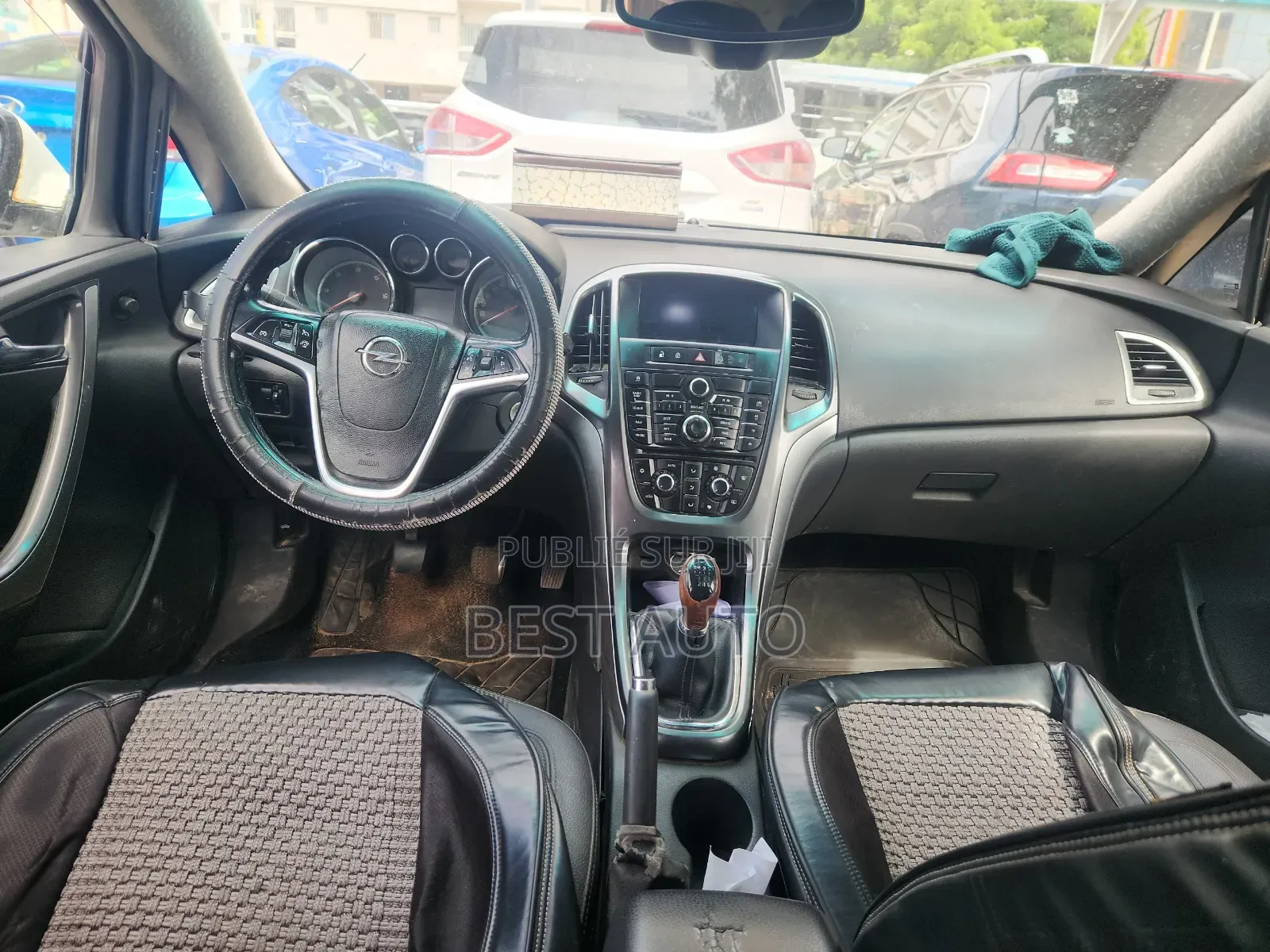 Opel Astra 2013 Blanc