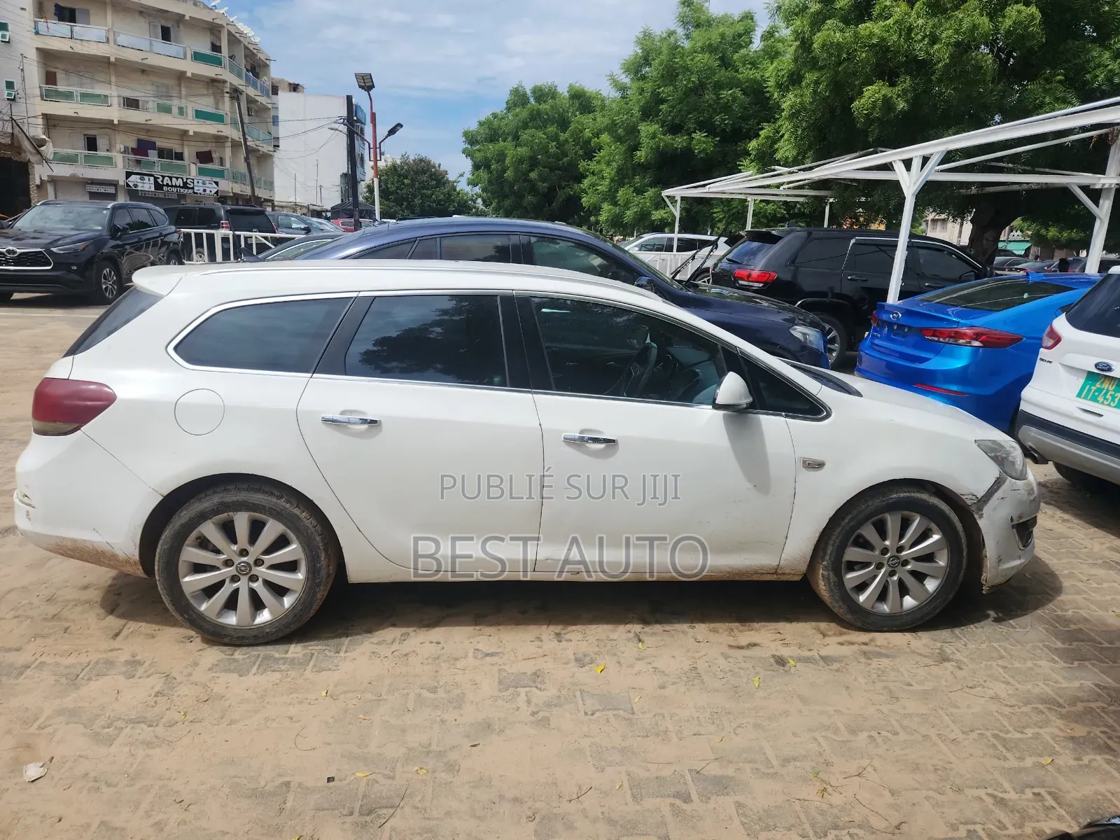 Opel Astra 2013 Blanc