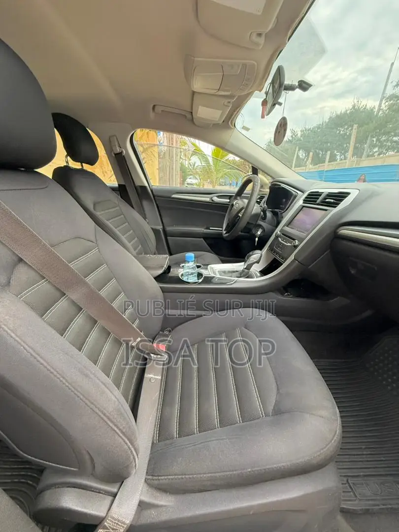 Ford Fusion 2014 Gris