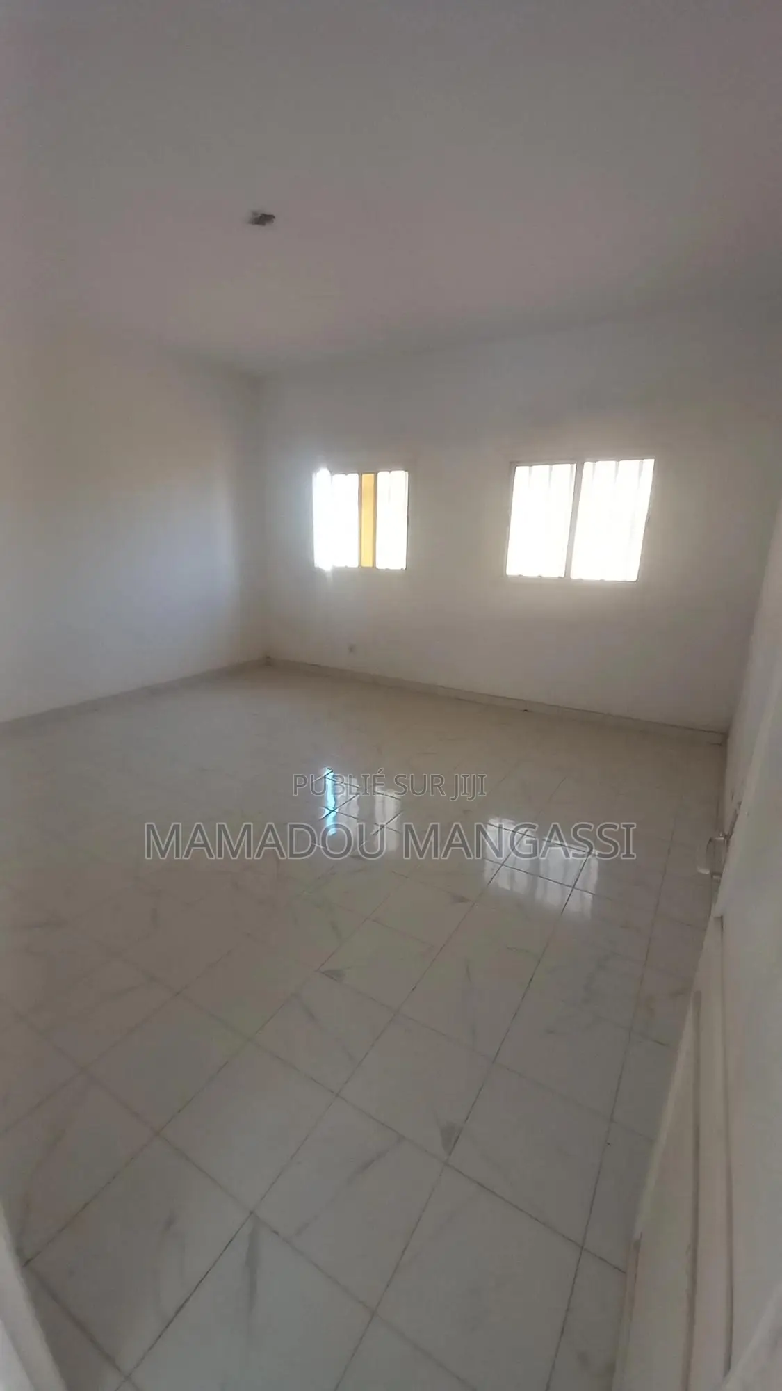 3chbre Maison dans Villa F4 Tf, Rufisque à Vendre