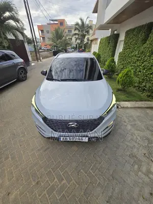 Photo - Hyundai Tucson Limited AWD 2017 Blanc