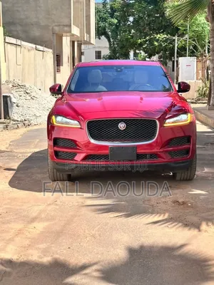 Photo - Jaguar F-Pace 2019 Rouge