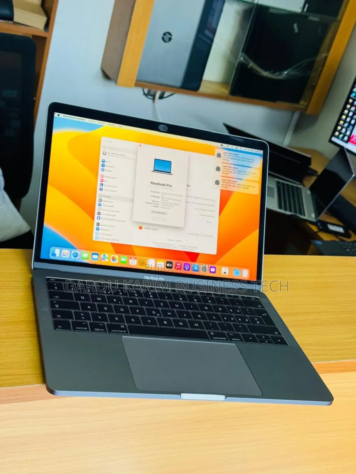 New Apple MacBook Pro 2017 8GB Intel Core I5 SSD 256GB