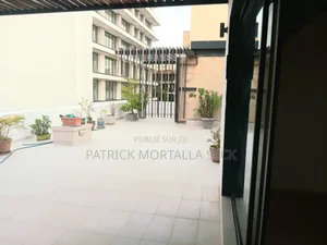 Furnished 3chbre Appartement-terrasse à Louer