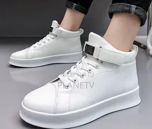 Photo - Chaussure en Montante en Cuir by TDS