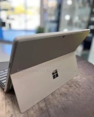 New Microsoft Surface Pro 8 8GB Intel Core I5 SSD 256GB