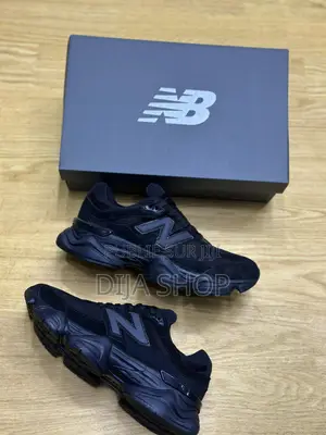*New Balance 9060 * *Pointures Disponibles