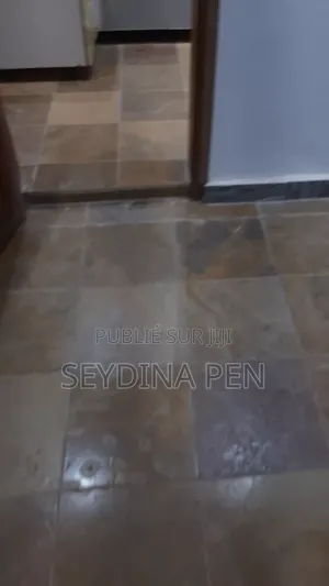 1chbre Studio dans Green Building, Almadies à Louer