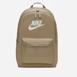 Sac À Dos Nike Et Adidas Disponible