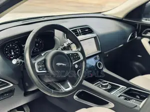 Jaguar F-Pace 25t Prestige AWD 2020 Blanc