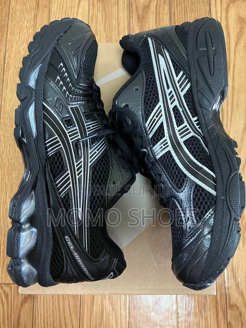 Chaussures Asics Kayano 14