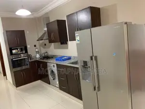 Furnished 2chbre Appartement dans Sambaimmo, Almadies à Louer