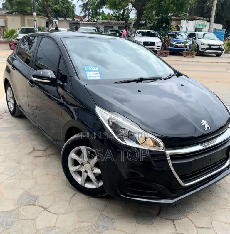 Peugeot 208 2017 Black