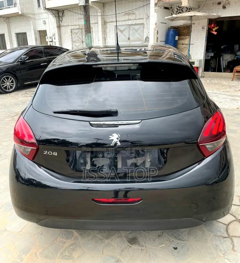Peugeot 208 2017 Black