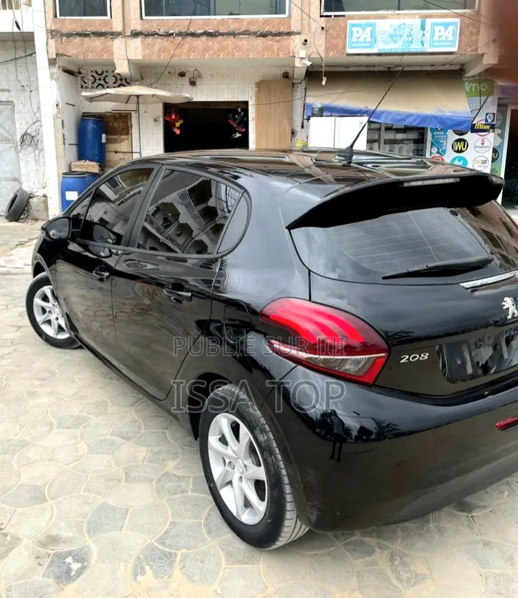 Peugeot 208 2017 Black
