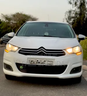 Photo - Citroen C4 2018 Blanc