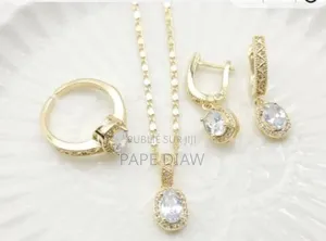 Parure Plaqué or (Collier + Boucles D’Oreilles + Bague Réglable