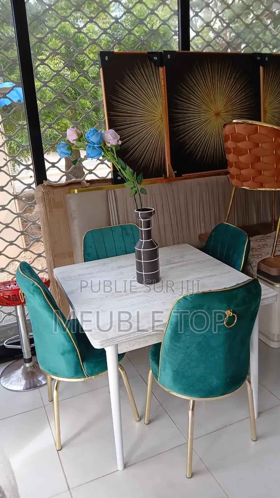 Tables À Manger De 4 Places Neuves