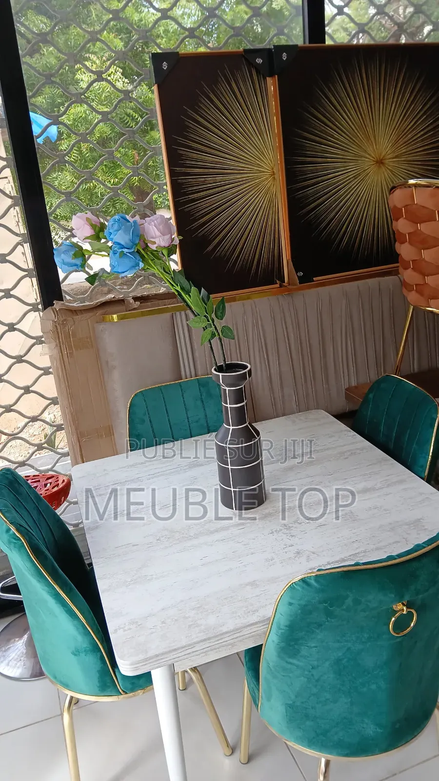 Tables À Manger De 4 Places Neuves