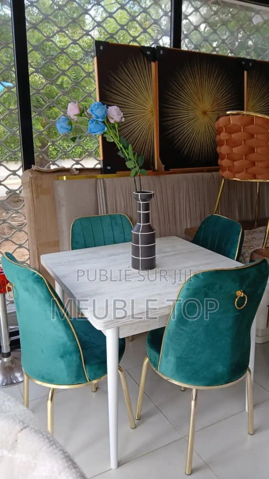 Tables À Manger De 4 Places Neuves