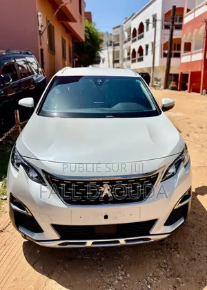 Photo - Peugeot 3008 2020 Blanc