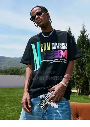 Disponible Chez L’Absolu