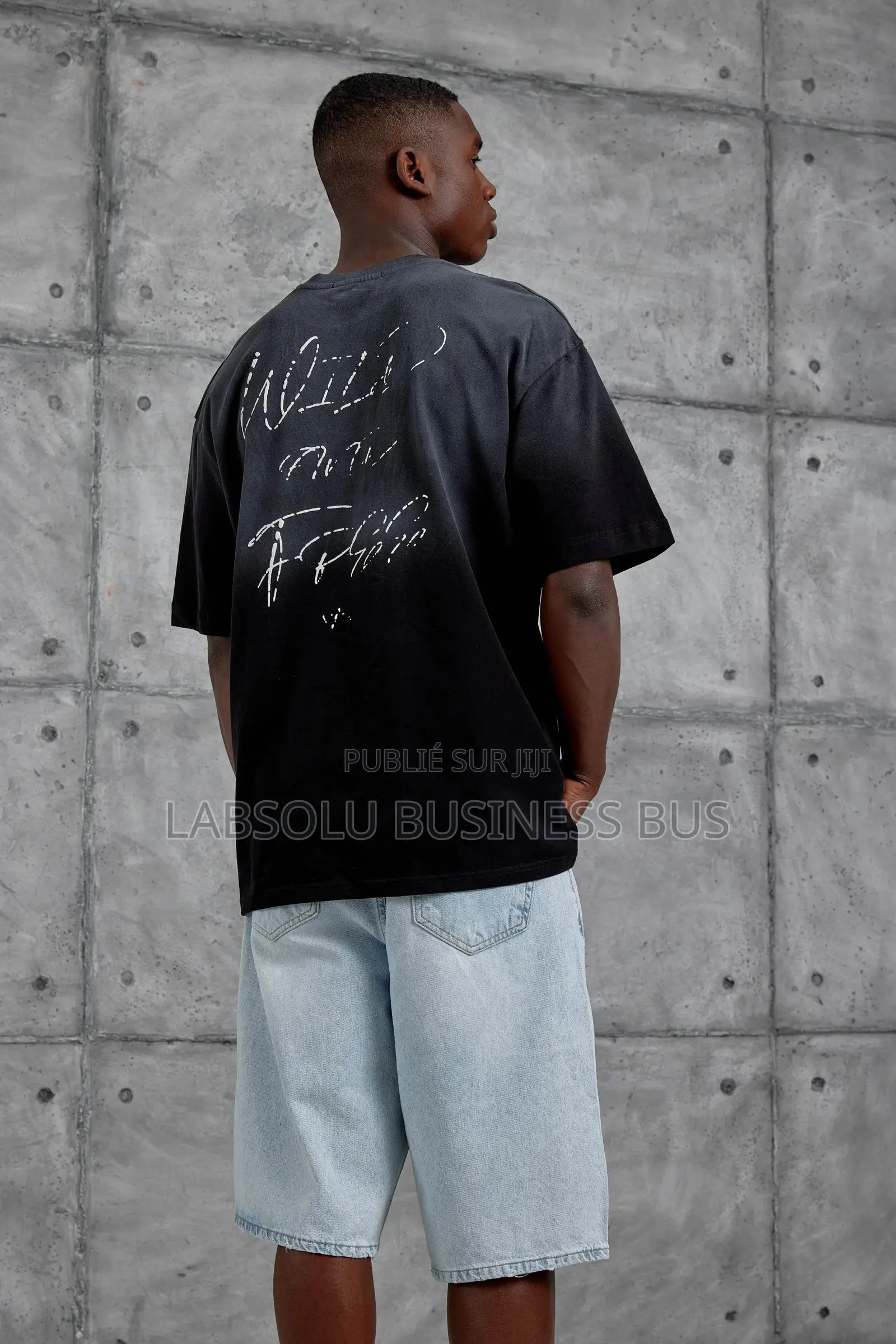 Disponible Chez L’Absolu