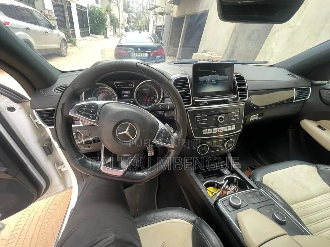 Mercedes-Benz GLE-Class 2018 Blanc