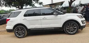 Ford Explorer Sport 4dr 4x4 (3.5L 6cyl 6A) 2017 Blanc cassé