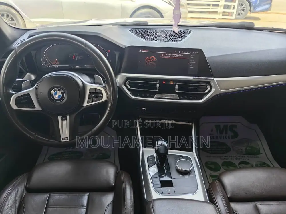 BMW 330i 2019 Black