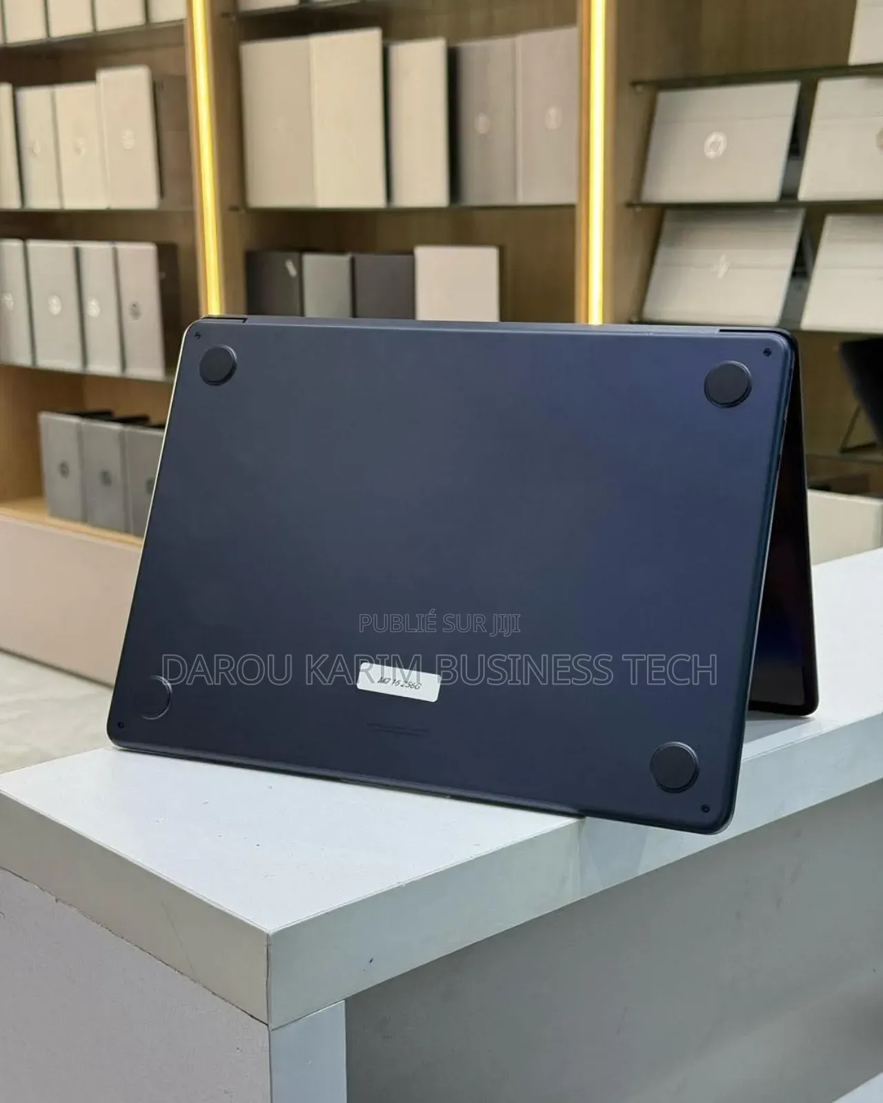 New Apple MacBook Air 2024 M3 13-Inch 16GB Apple M3 SSD 256GB