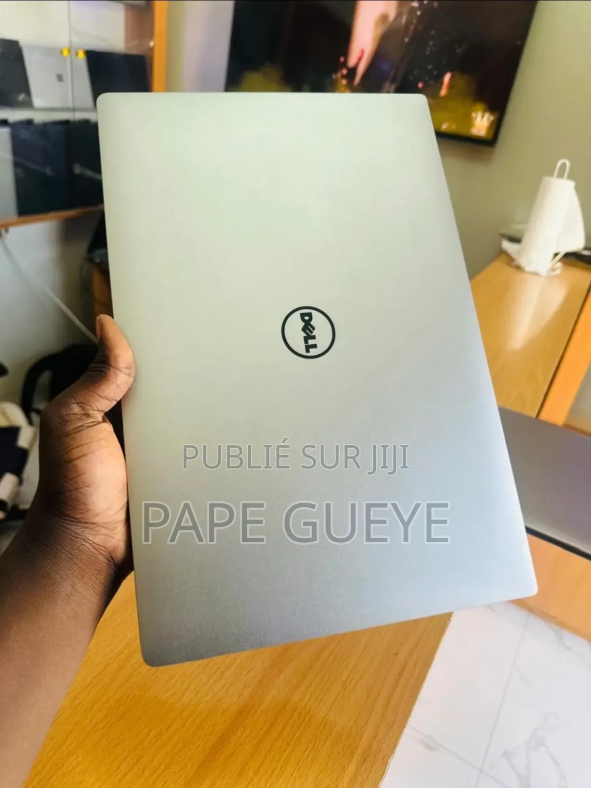 Ordinateur Portable Dell XPS 15 (9560) 8GB Intel Core I5 SSD 256GB